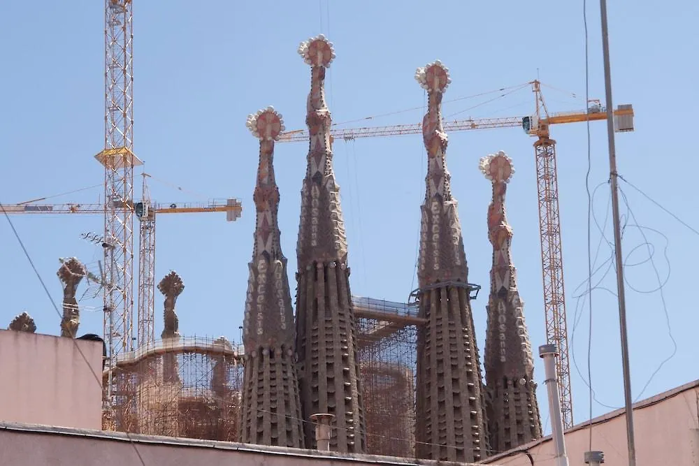 Sagrada Familia Apartments Barcelona
